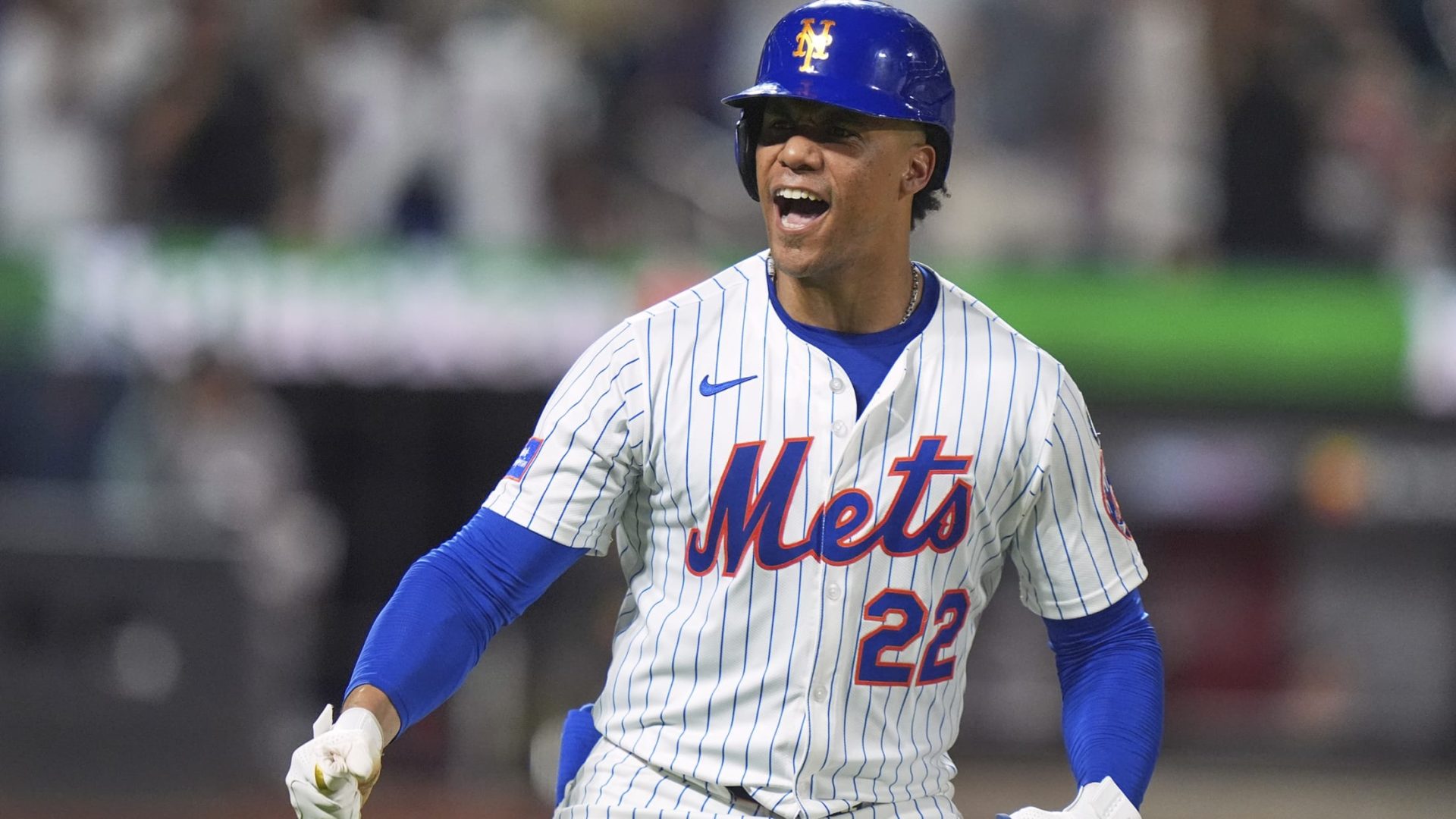 Soto da dos HR y va a libros de récords tras exhibición de poder